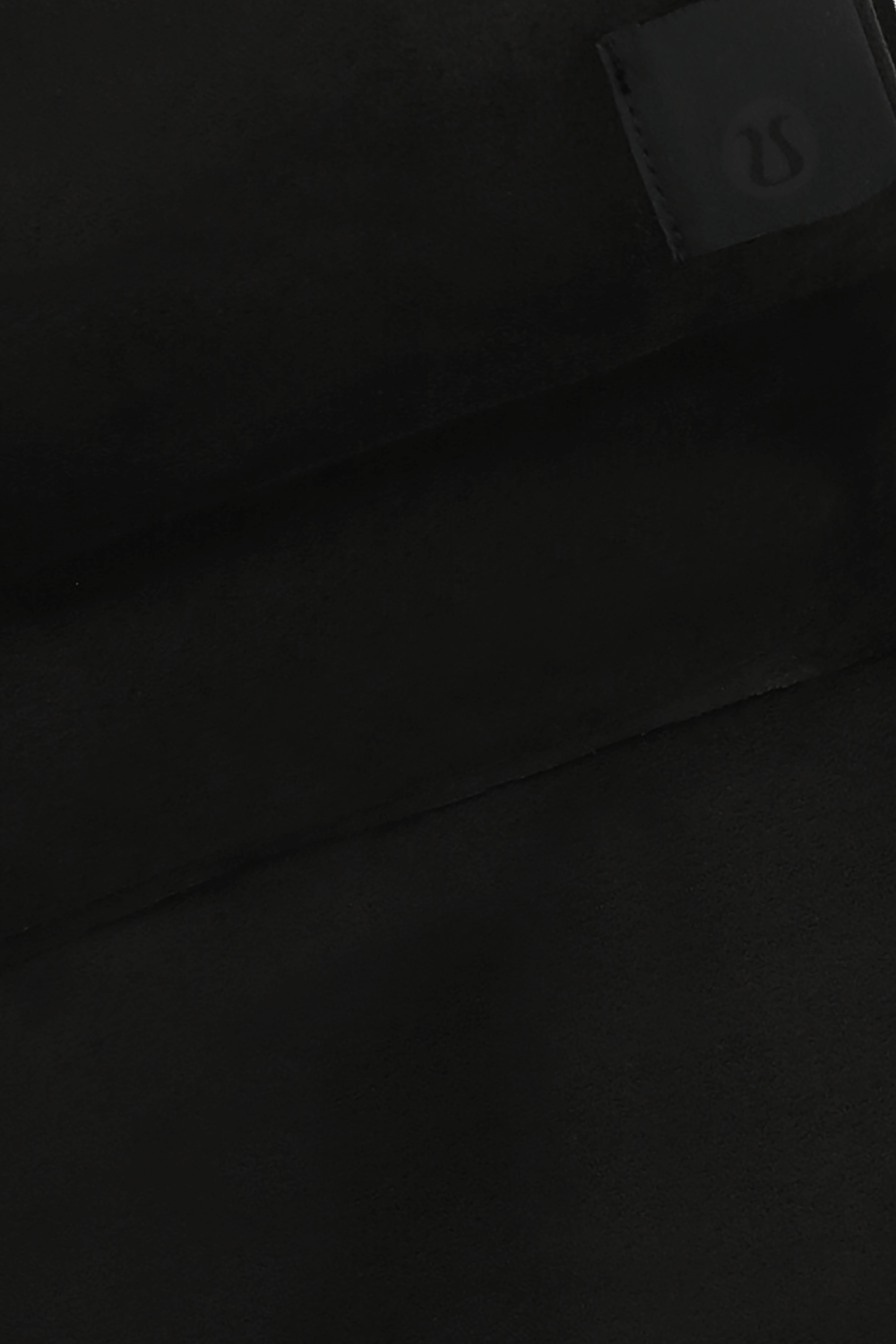 תמונה אחורית של The Towel