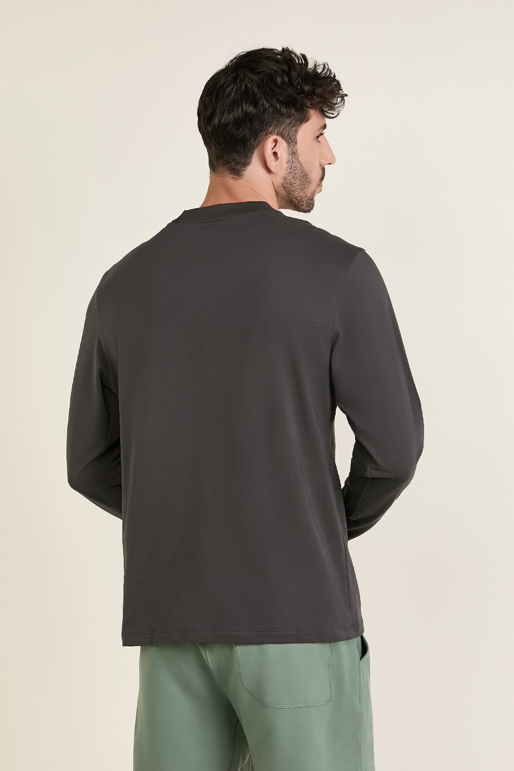 תמונת דוגמן אחורית של Zeroed In Long-Sleeve Shirt LULULEMON
