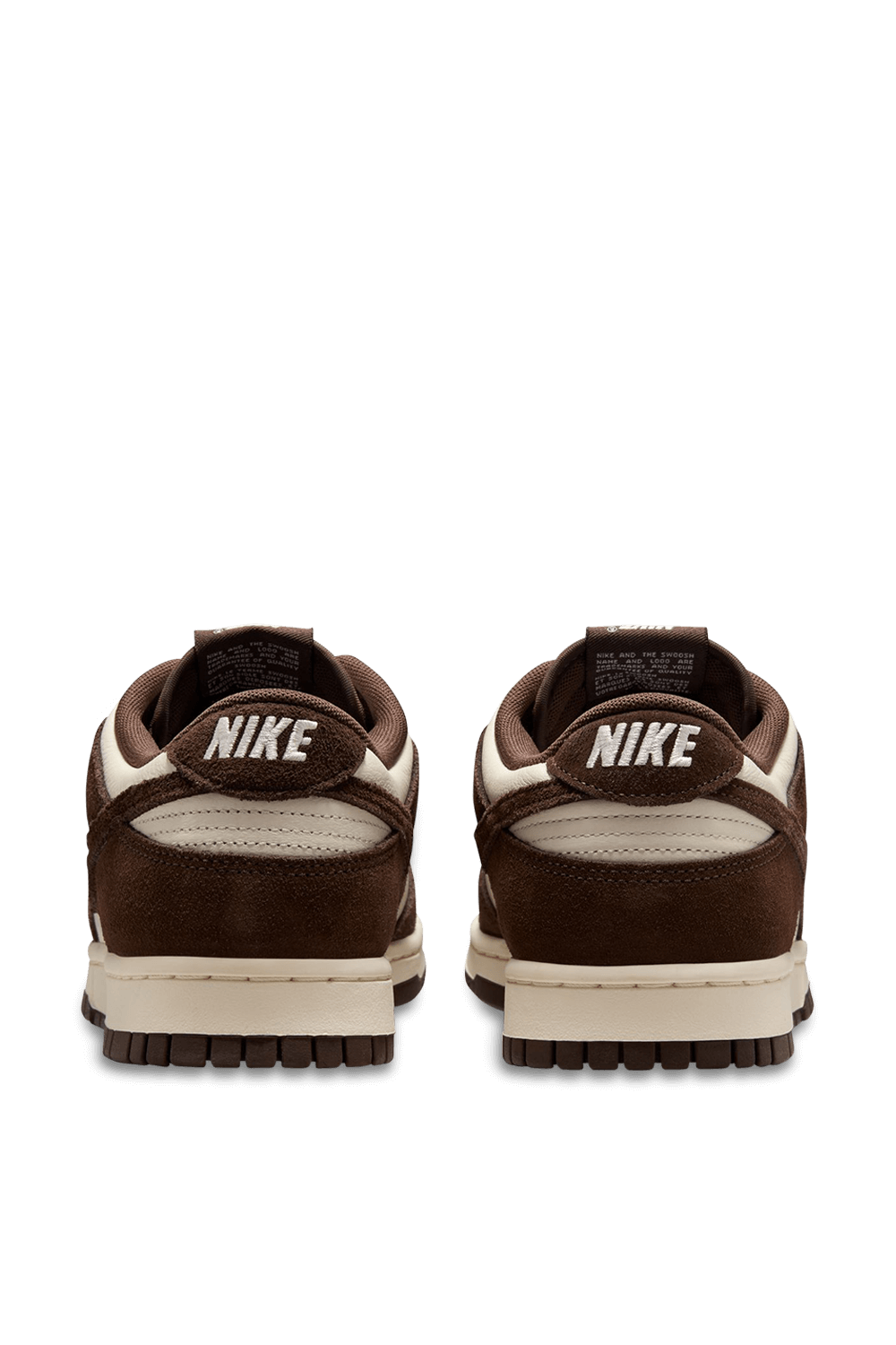 תמונה אחורית של נעלי סניקרס דאנק רטרו NIKE