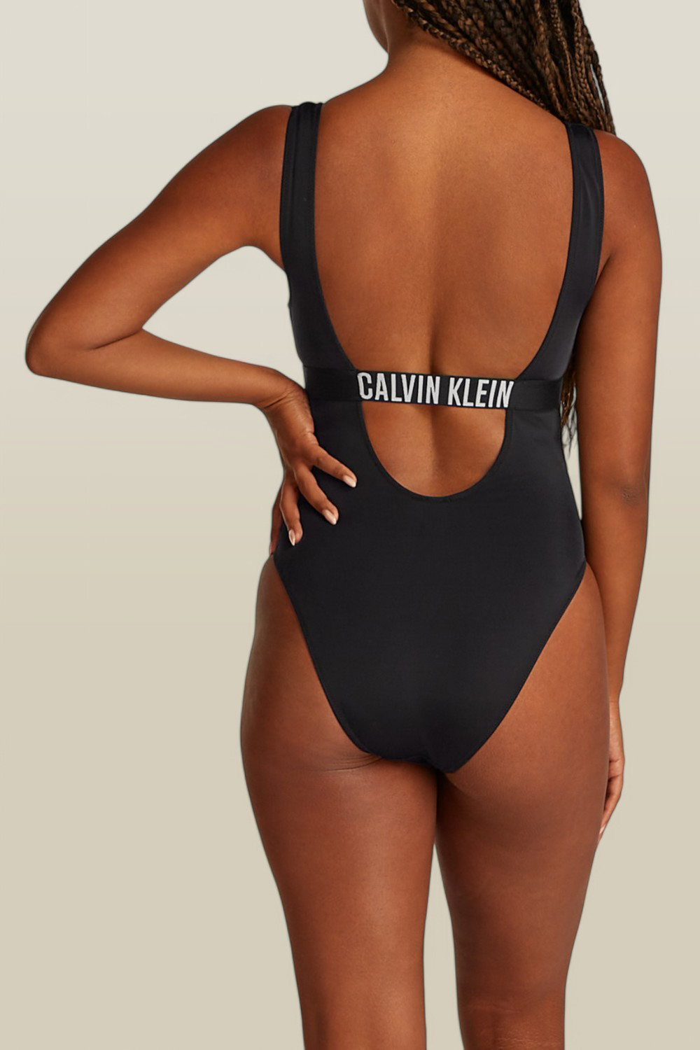 תמונת דוגמן אחורית של בגד ים שלם CALVIN KLEIN