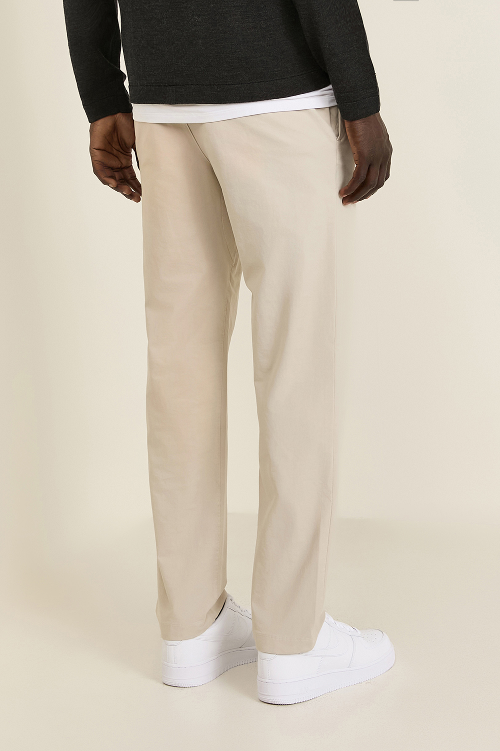תמונת דוגמן אחורית של ABC Classic Fit Trouser 32'' Warpstreme LULULEMON