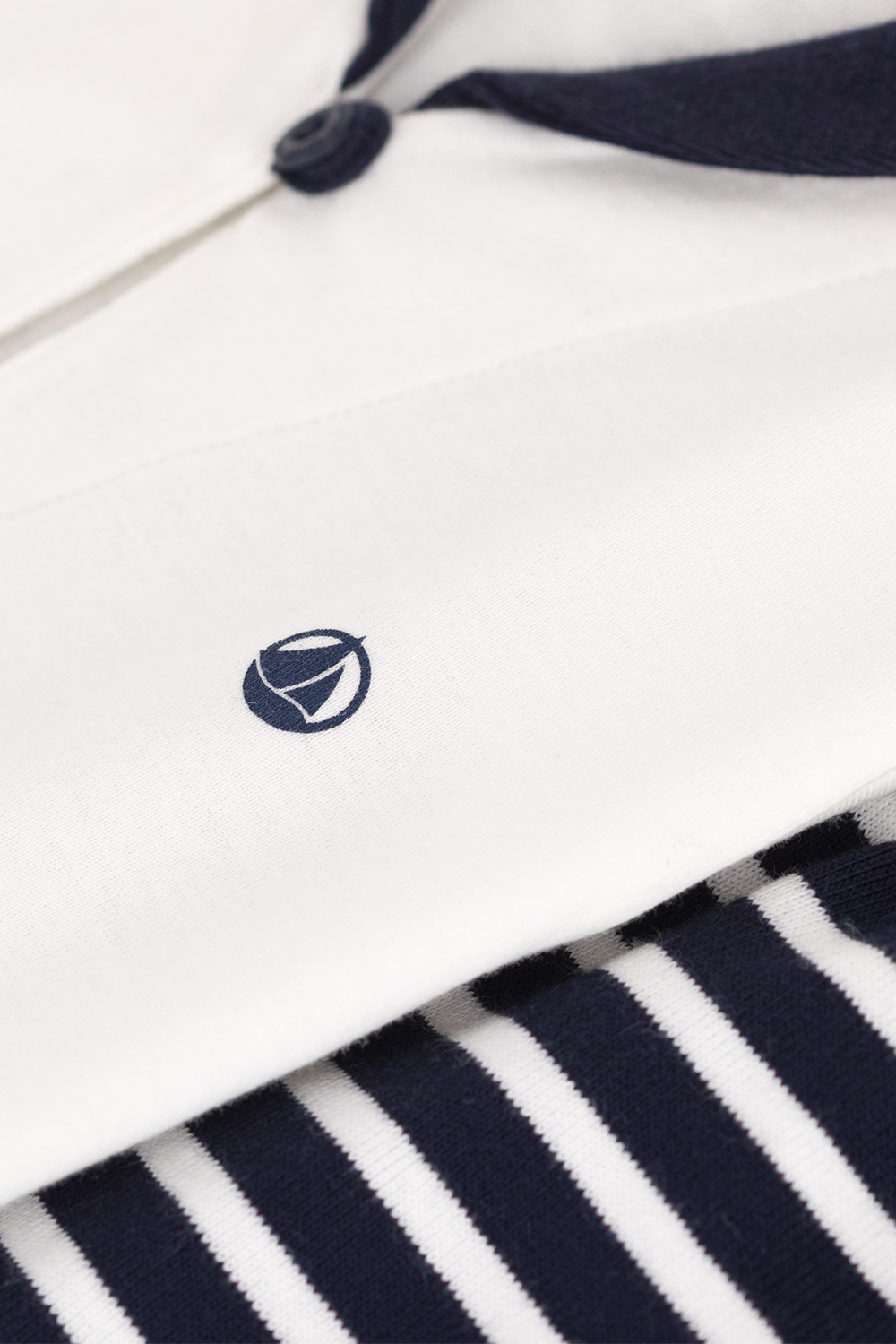 תמונת תקריב של חליפת מלחים - גילאי 18-36 חודשים PETIT BATEAU