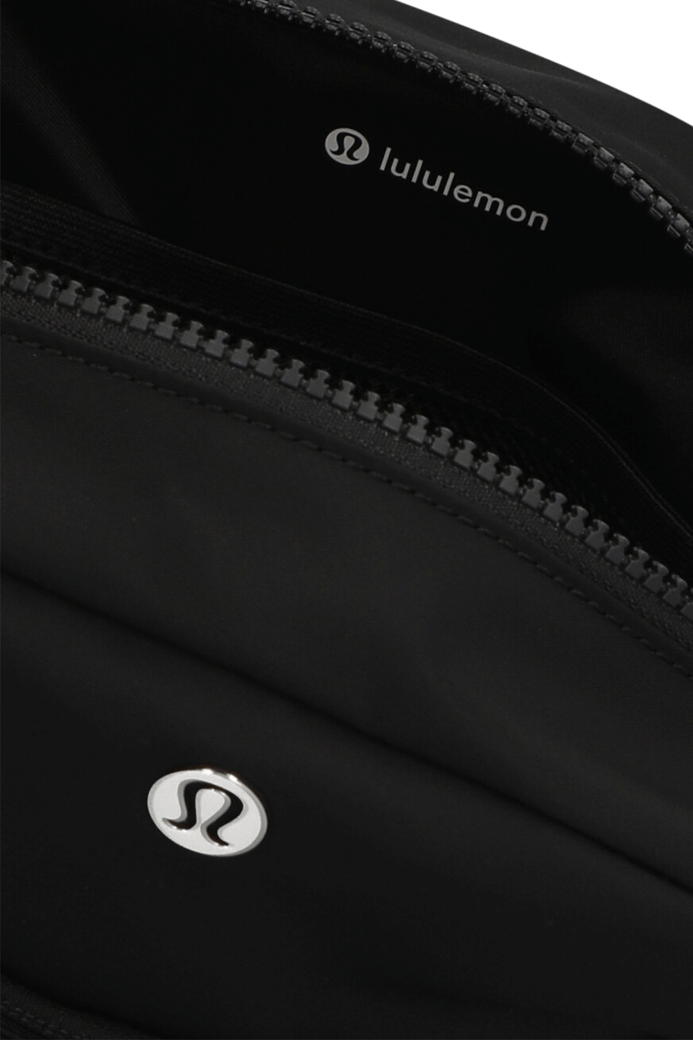 תמונת פנים של City Essentials Pouch LULULEMON