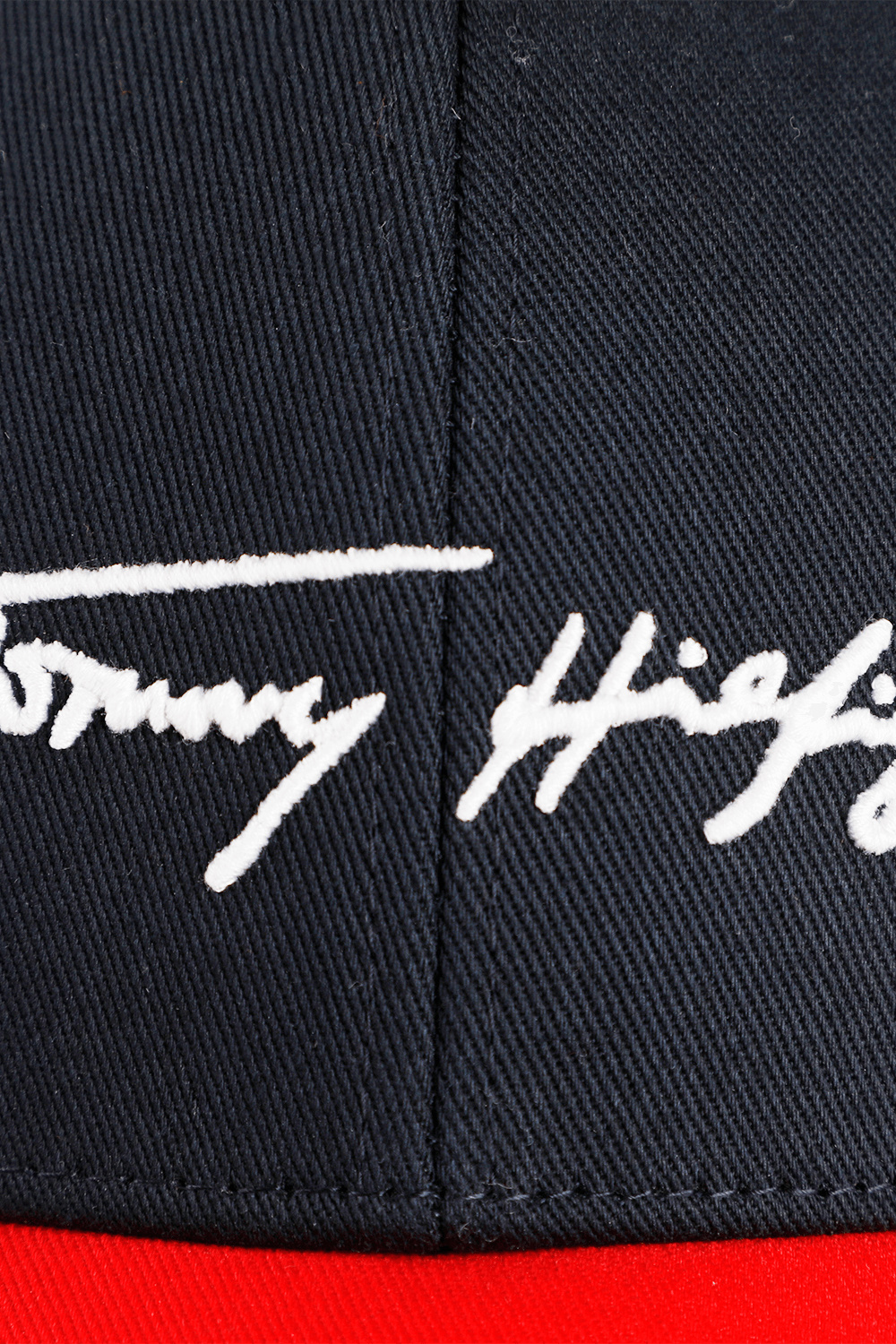 תמונת תקריב של Signature Cap in Blue TOMMY HILFIGER