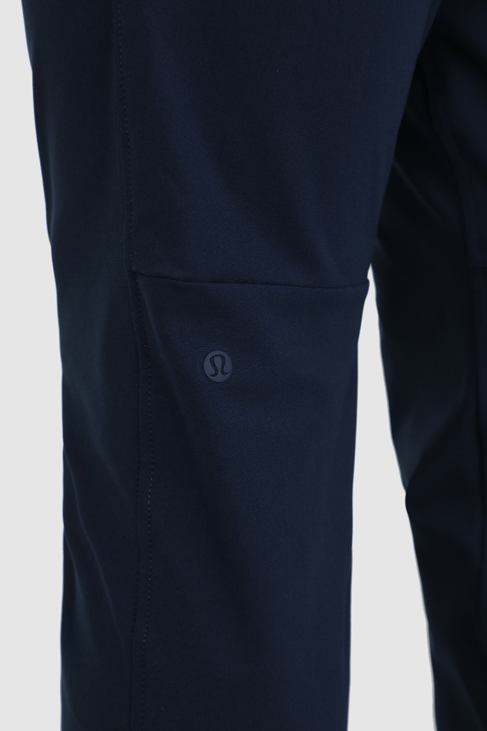 תמונת תקריב דוגמן של ABC Jogger