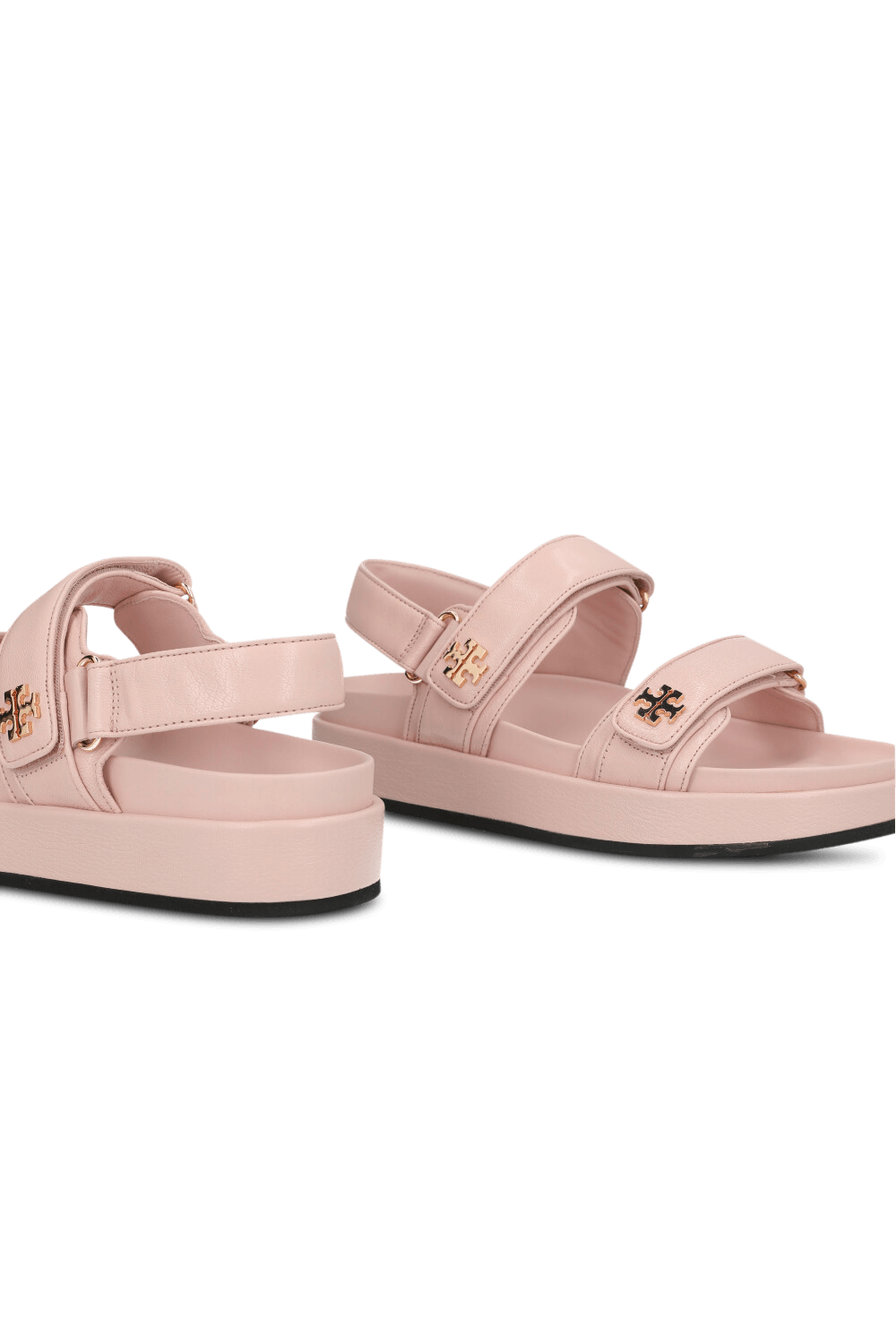 תמונת תקריב של סנדלי קירה TORY BURCH