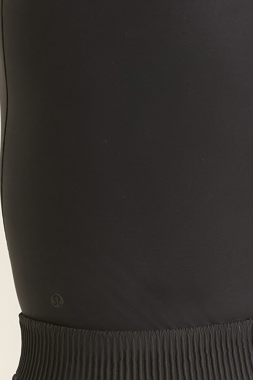 תמונת תקריב דוגמן של Wundermost Nulu Square-Neck Sleeveless Bodysuit