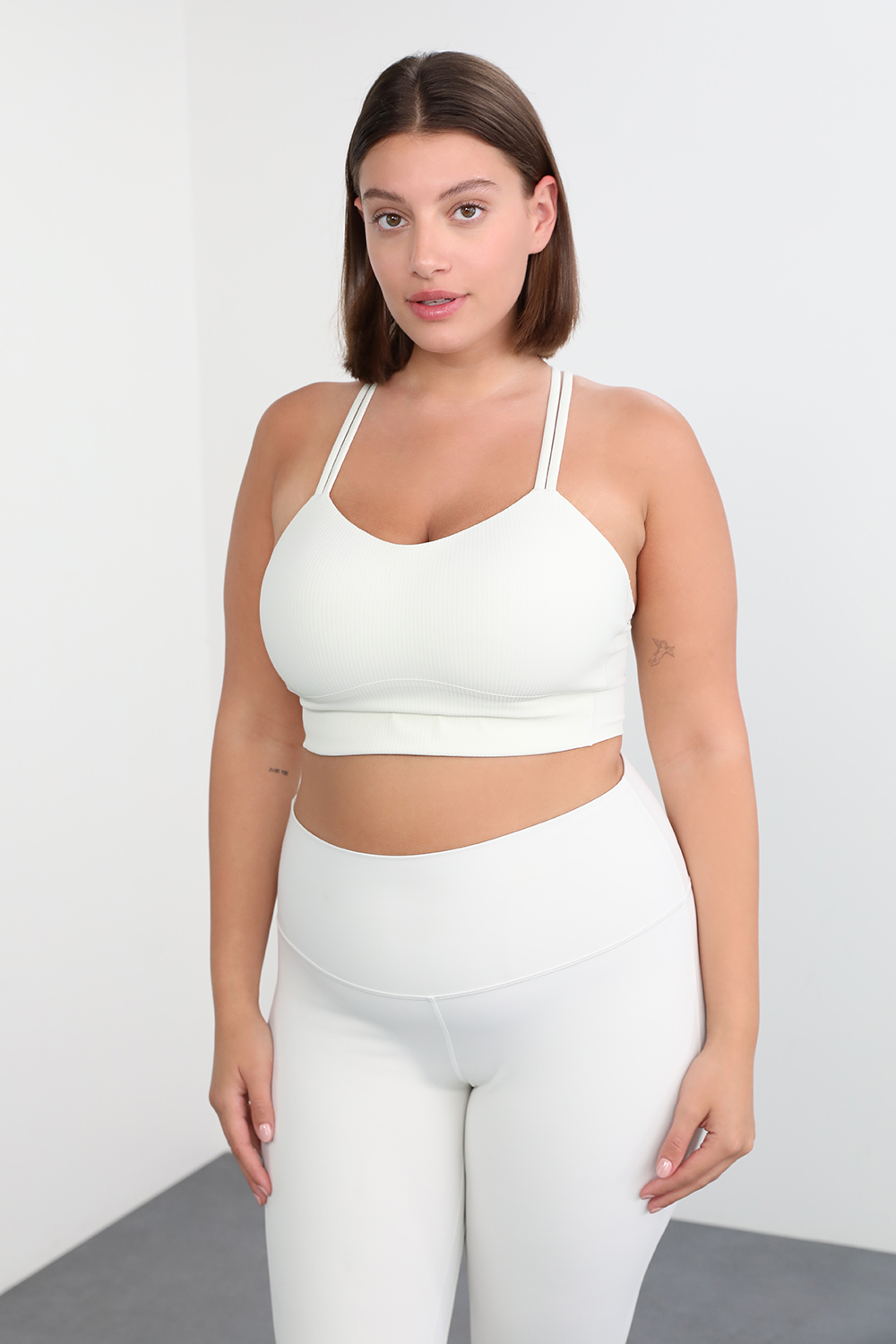 תמונת דוגמן קידמית של Like a Cloud Long-Line Bra