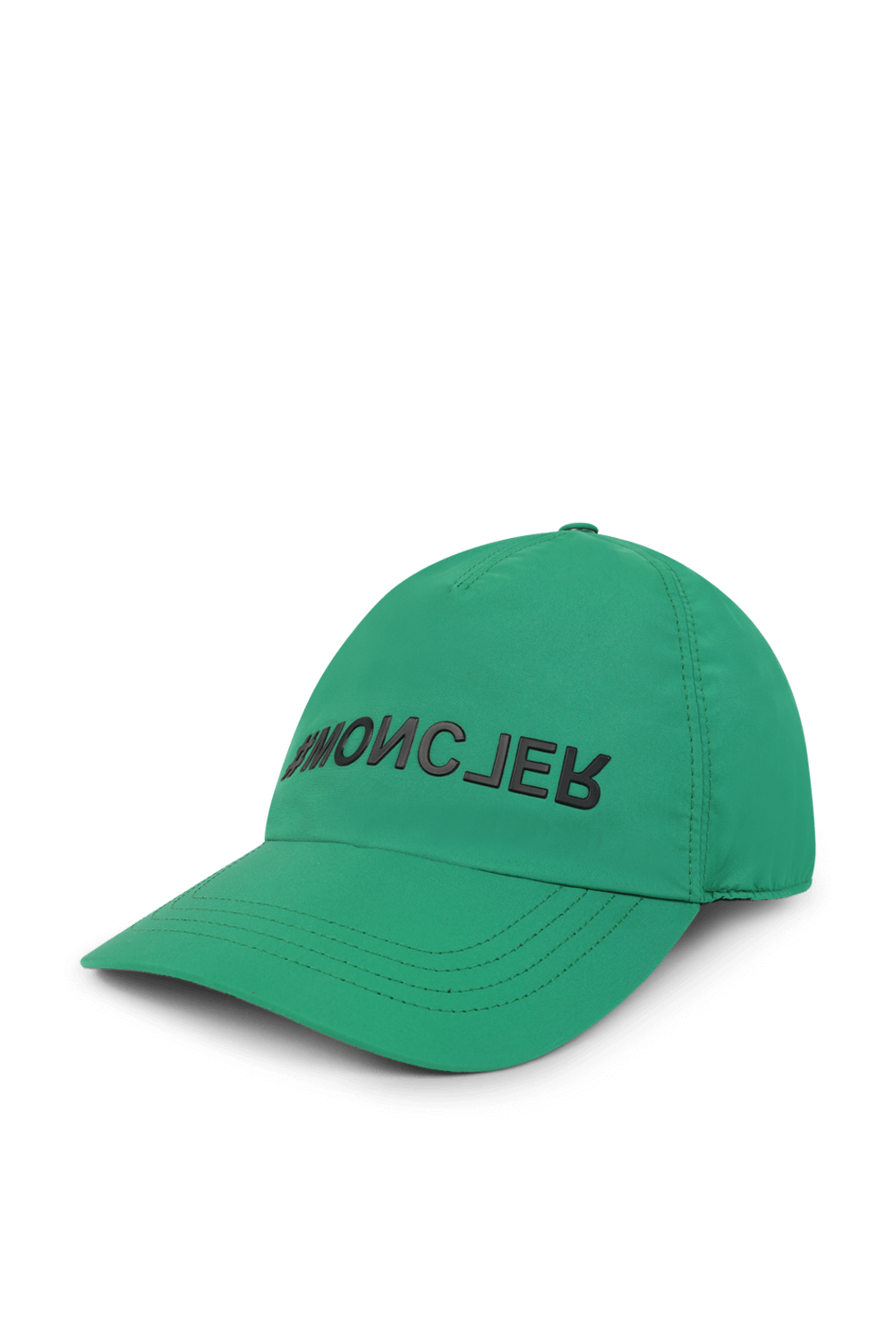תמונה קידמית של כובע בייסבול עם פאץ' MONCLER