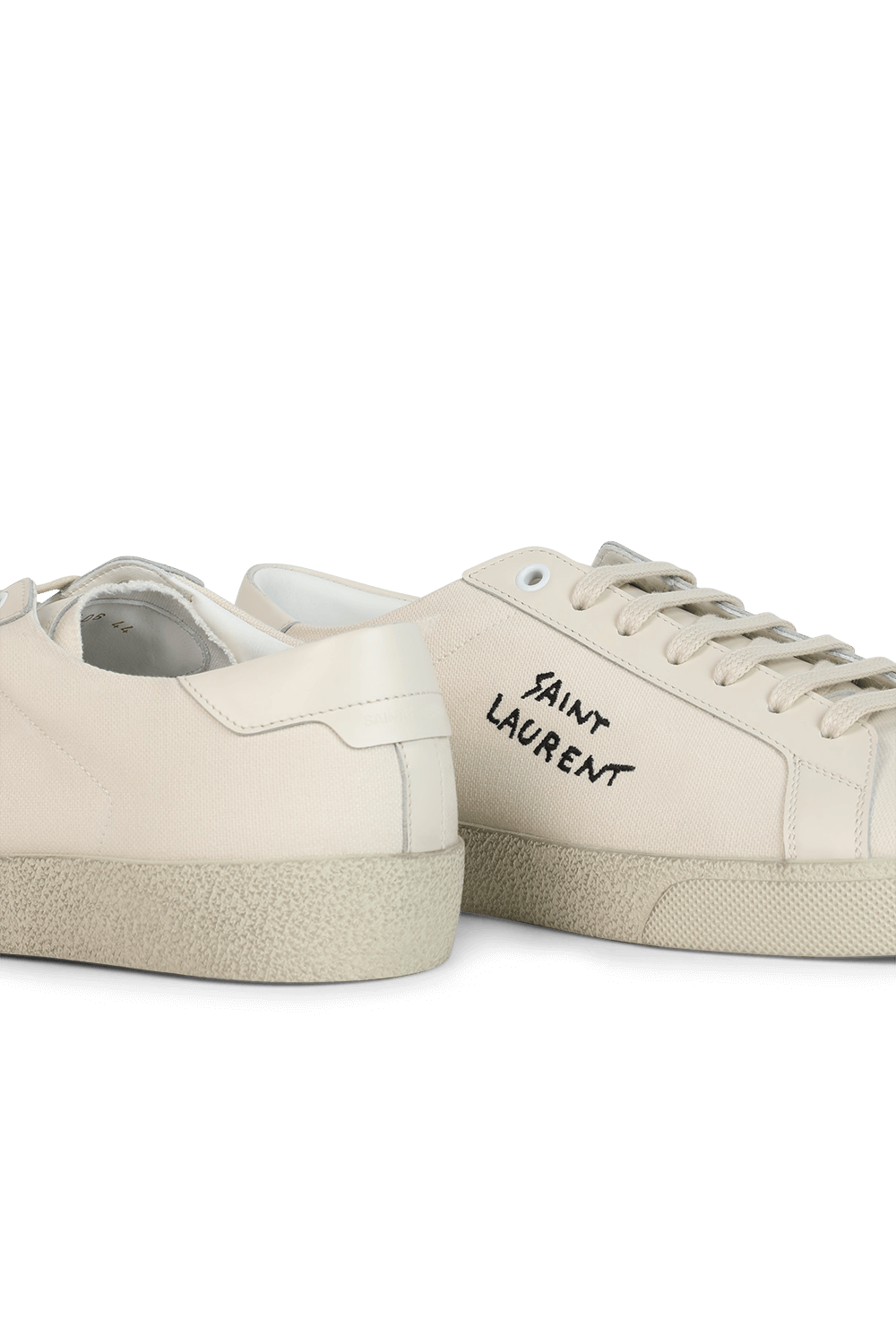תמונת תקריב של סניקרס קורט קלאסיק SAINT LAURENT