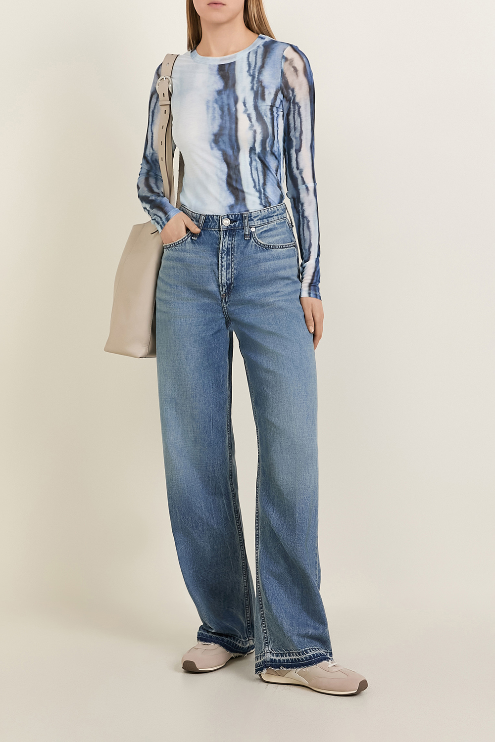תמונת דוגמן קידמית של נעלי סניקרס רטרו רנר RAG & BONE