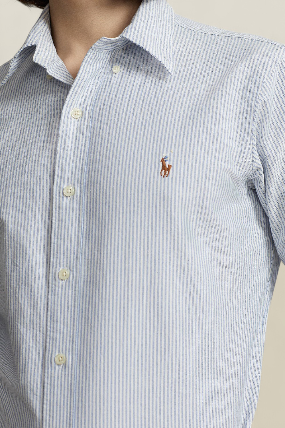 תמונת תקריב דוגמן של חולצת כפתורים POLO RALPH LAUREN