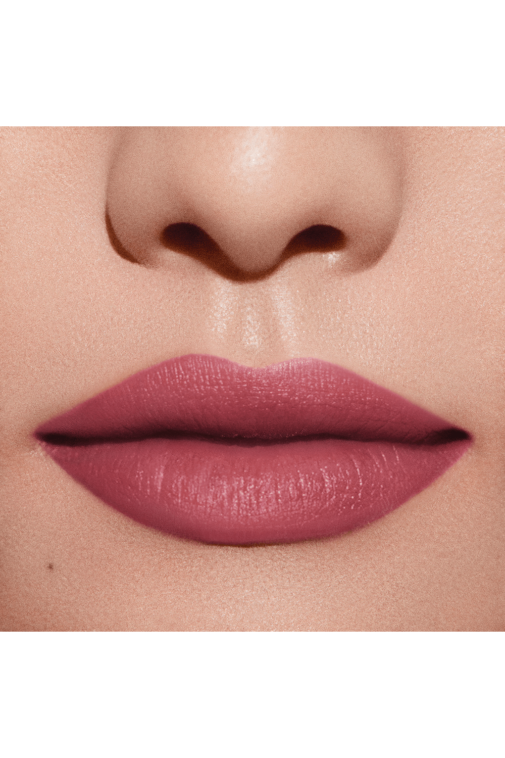 תמונת תקריב של שפתון עמיד ליפ פוואר 113 ARMANI BEAUTY