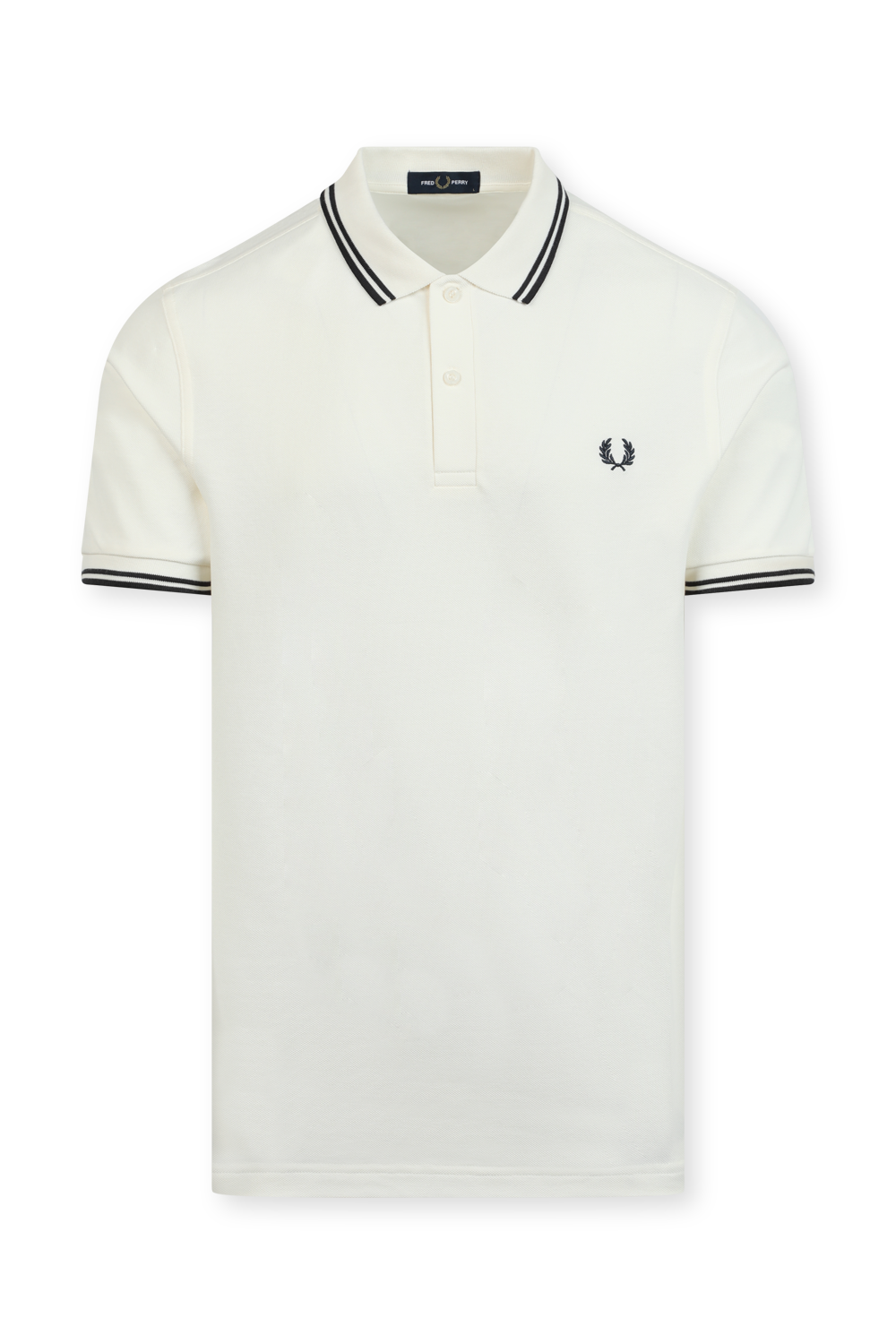 תמונה קידמית של חולצת פולו לבנה עם לוגו רקום FRED PERRY