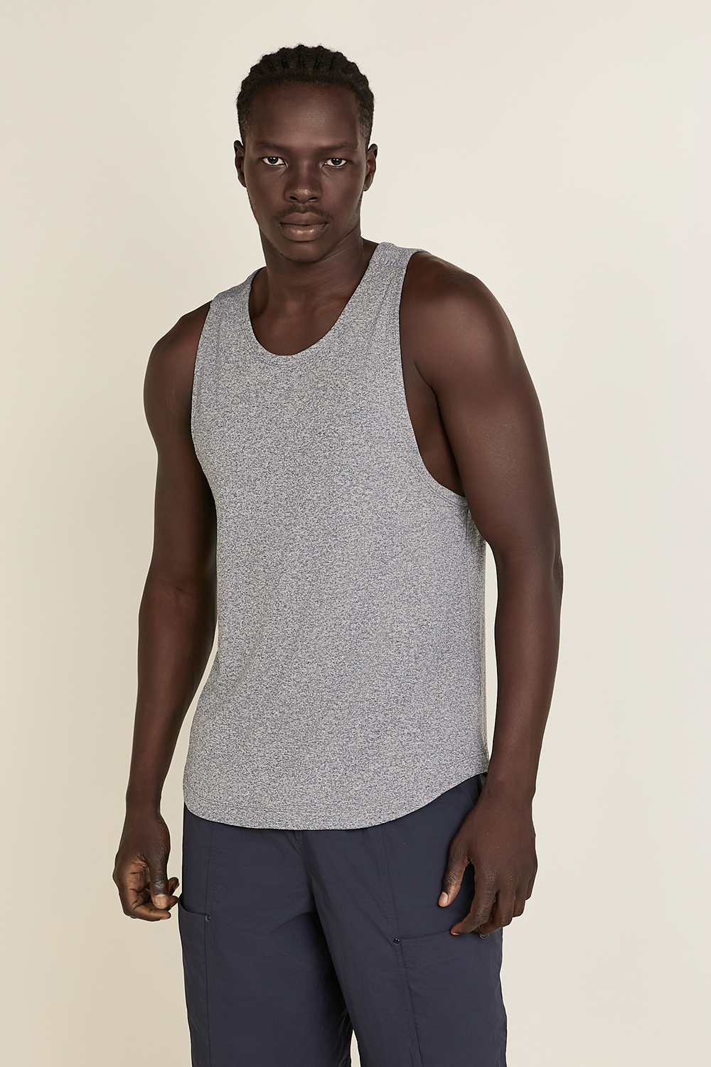 תמונת דוגמן קידמית של License to Train Tight Tank LULULEMON
