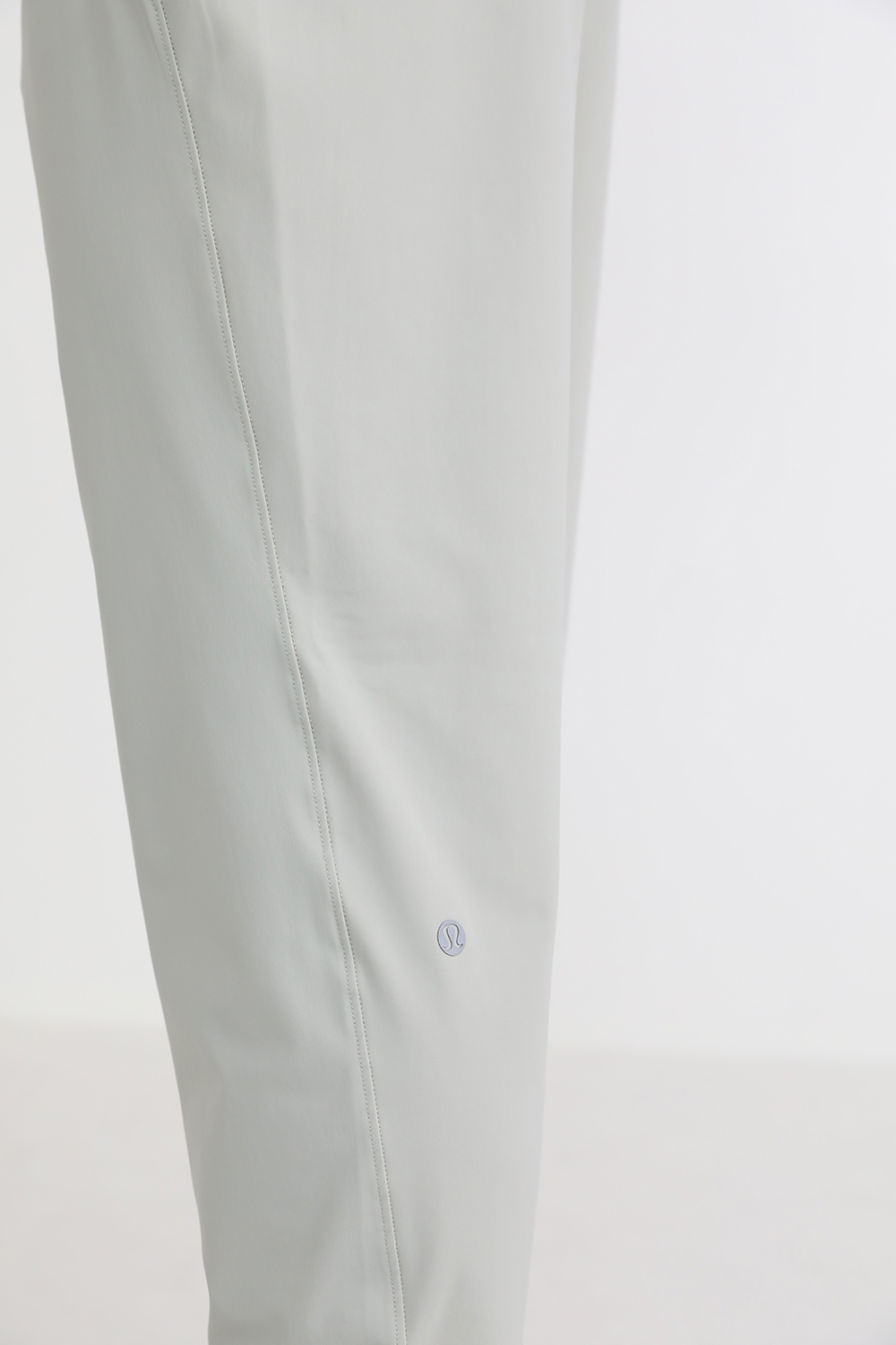 תמונת תקריב דוגמן של Surge Jogger