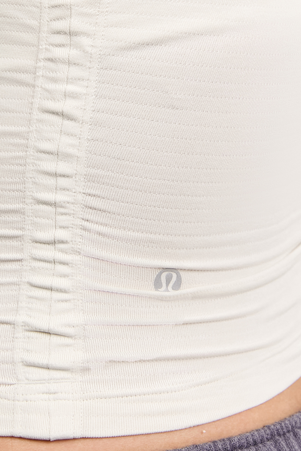 תמונת תקריב דוגמן של License to Train Tight-Fit Tank Top LULULEMON