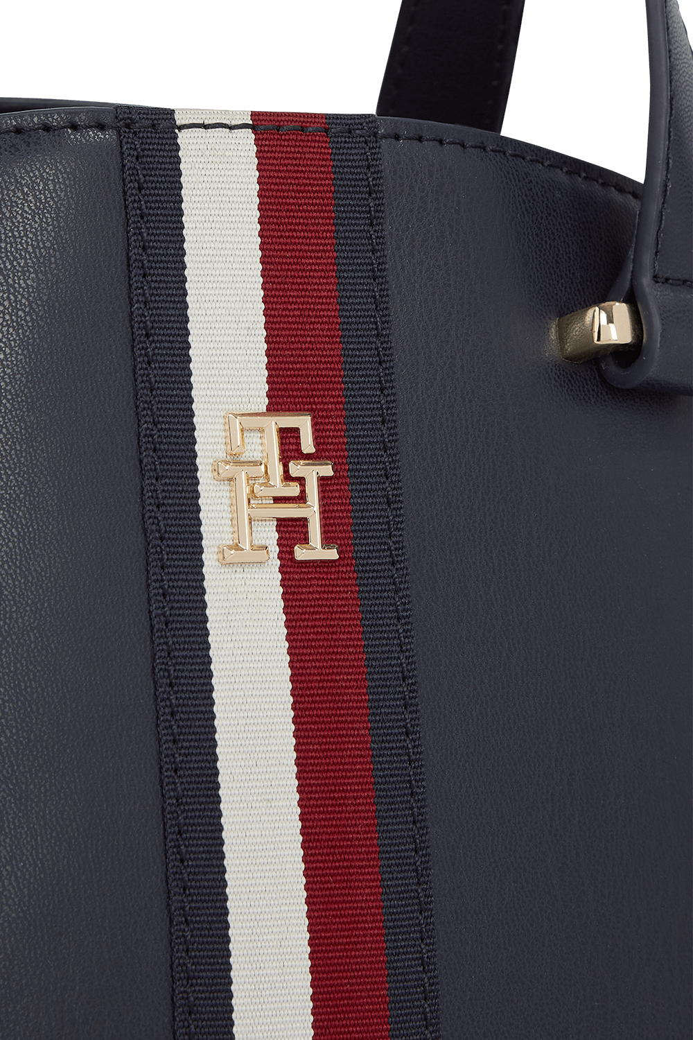 תמונת תקריב של תיק נשיאה TOMMY HILFIGER