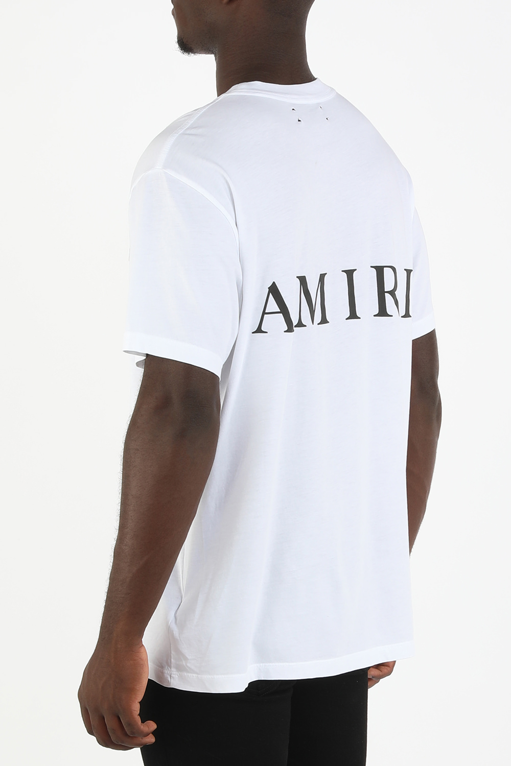 תמונת דוגמן אחורית של Ma Tee in White