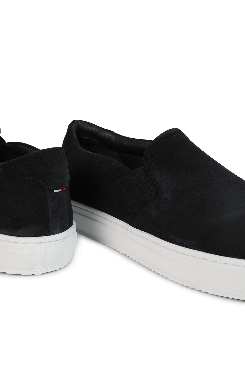 תמונת תקריב של נעלי סניקרס מזמש TOMMY HILFIGER