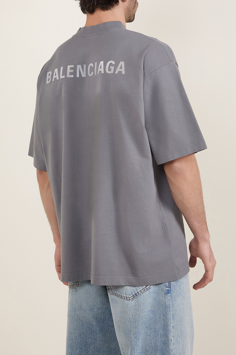 תמונת דוגמן אחורית של חולצת טי BALENCIAGA