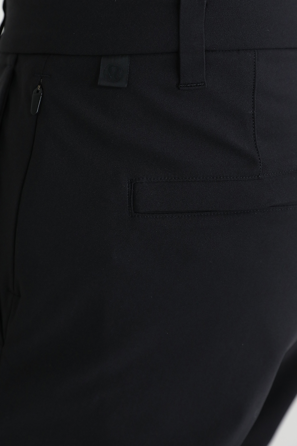 תמונת תקריב דוגמן של Commission Classic-Tapered Golf Pant 32