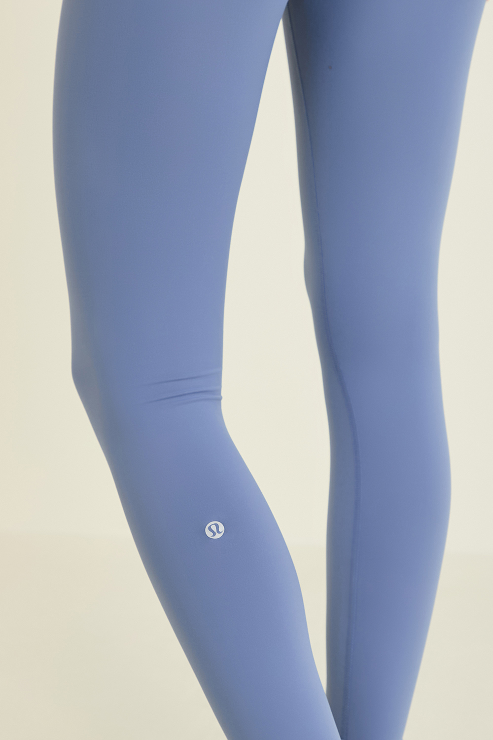 תמונת תקריב דוגמן של Wunder Train Contour Fit High-Rise 25 LULULEMON