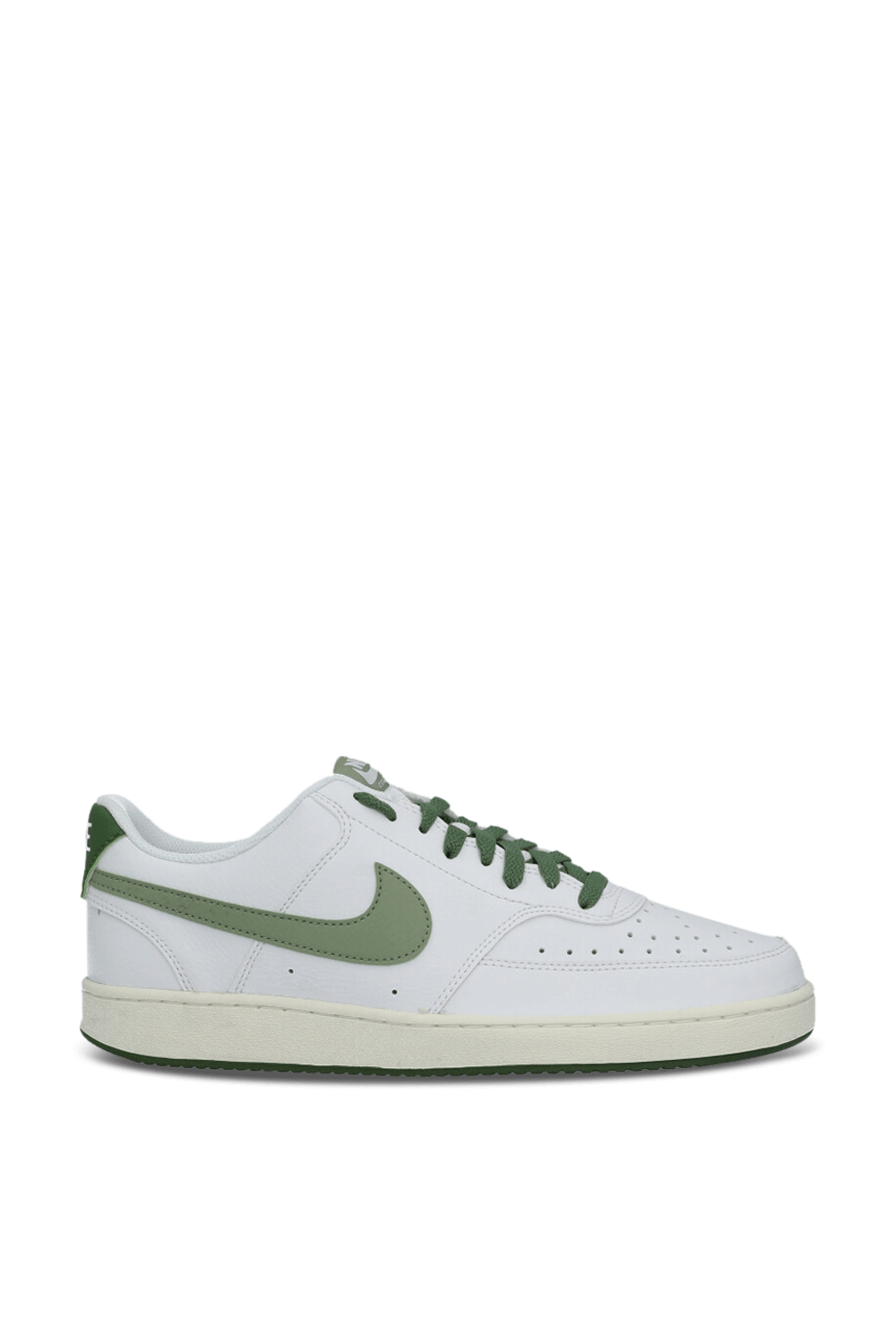 תמונה קידמית של נעלי סניקרס קורט NIKE