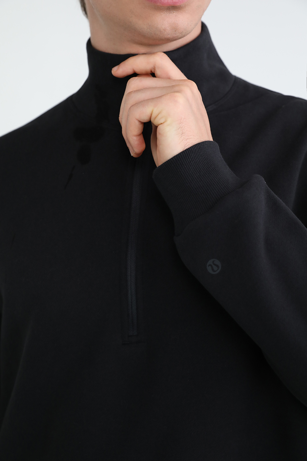 תמונת תקריב דוגמן של Steady State Half Zip