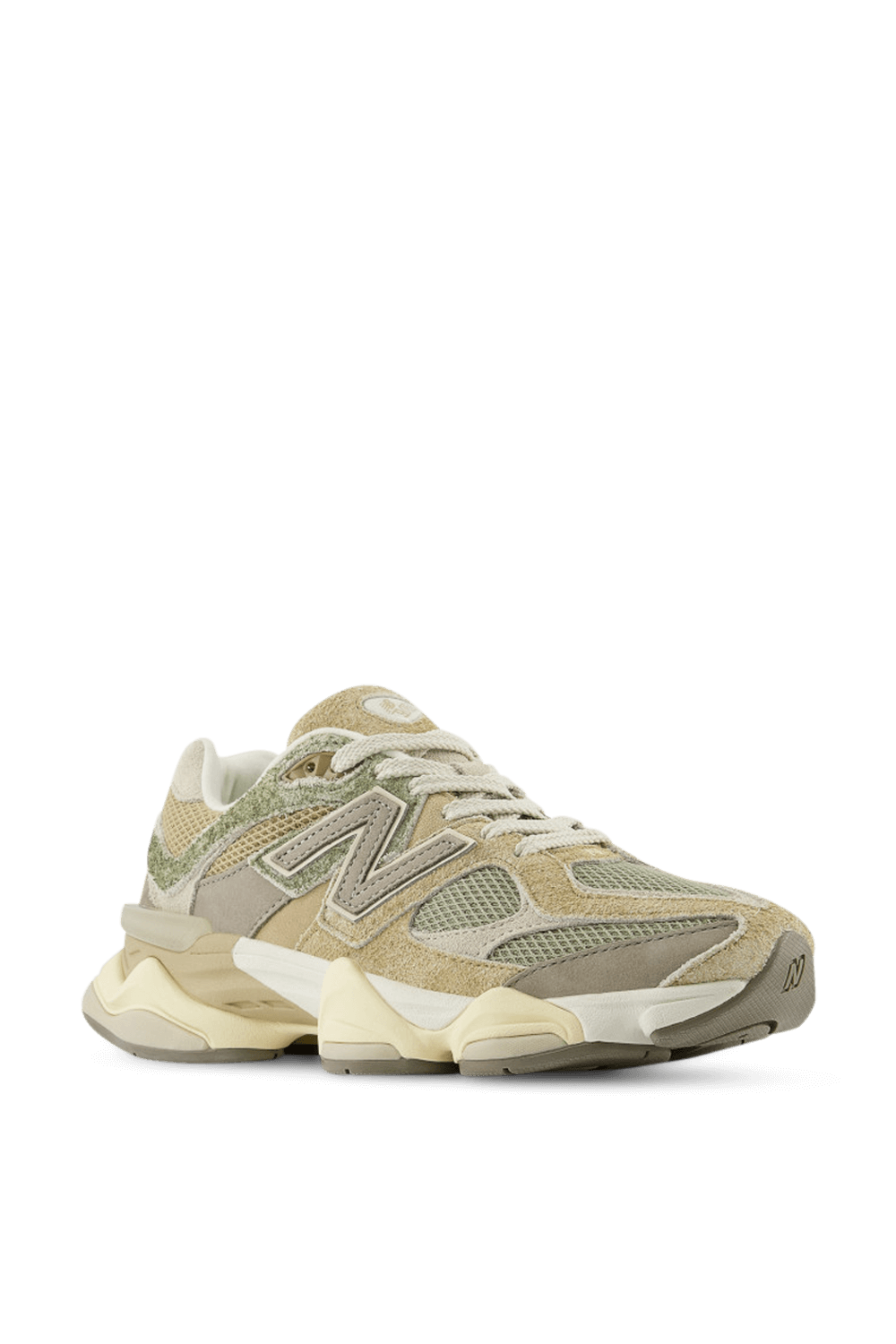 תמונת תקריב של נעלי סניקרס 9060 NEW BALANCE