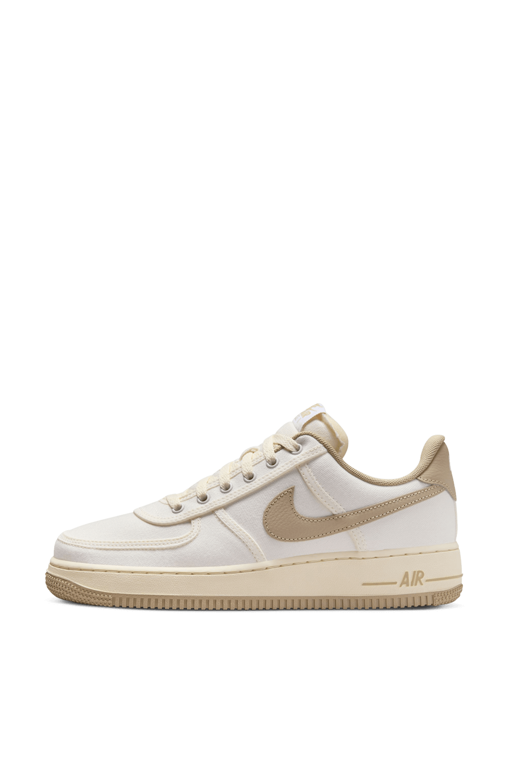 תמונה אחורית של נעלי סניקרס אייר פורס 1 NIKE