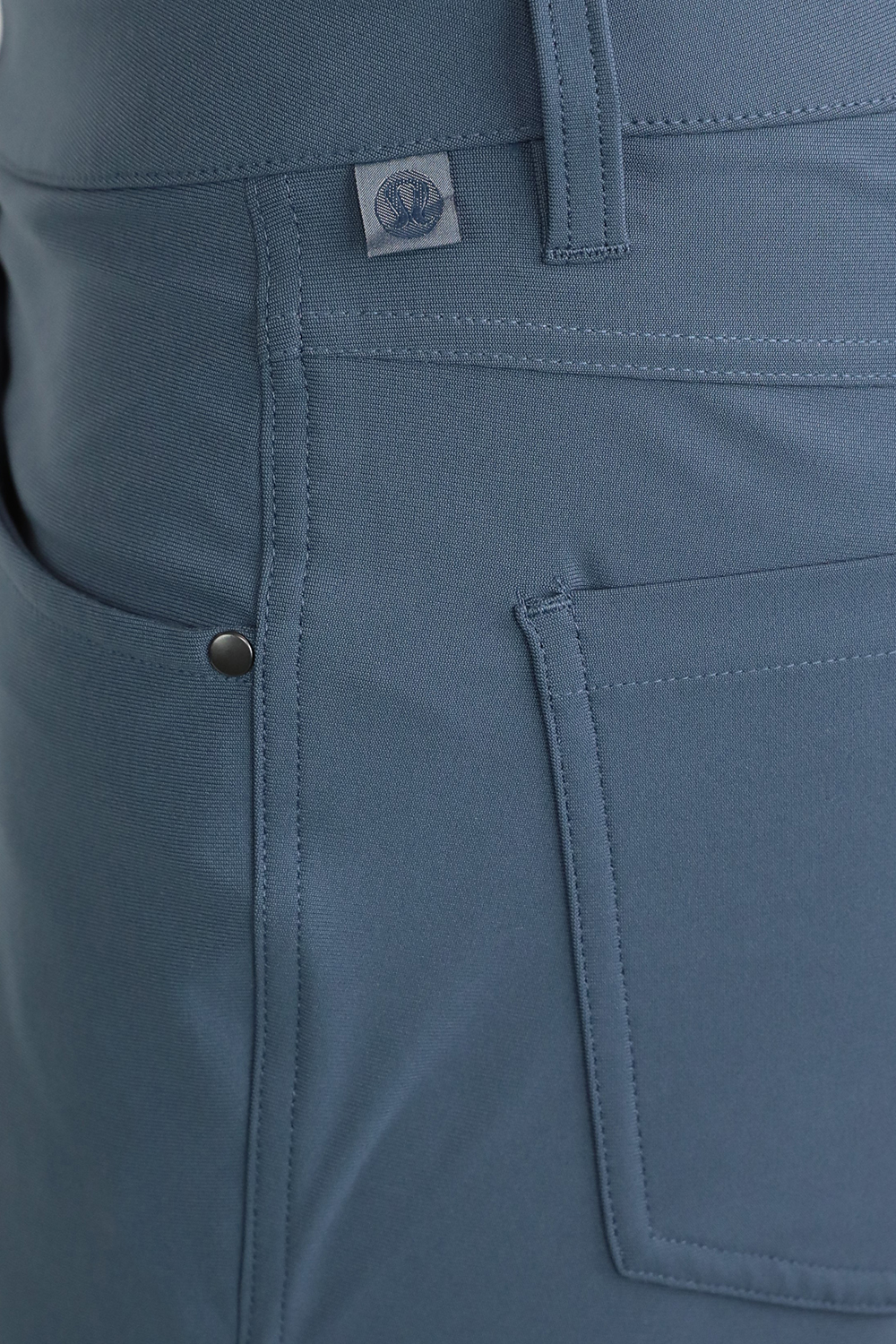 תמונת תקריב דוגמן של ABC Classic Pant 32