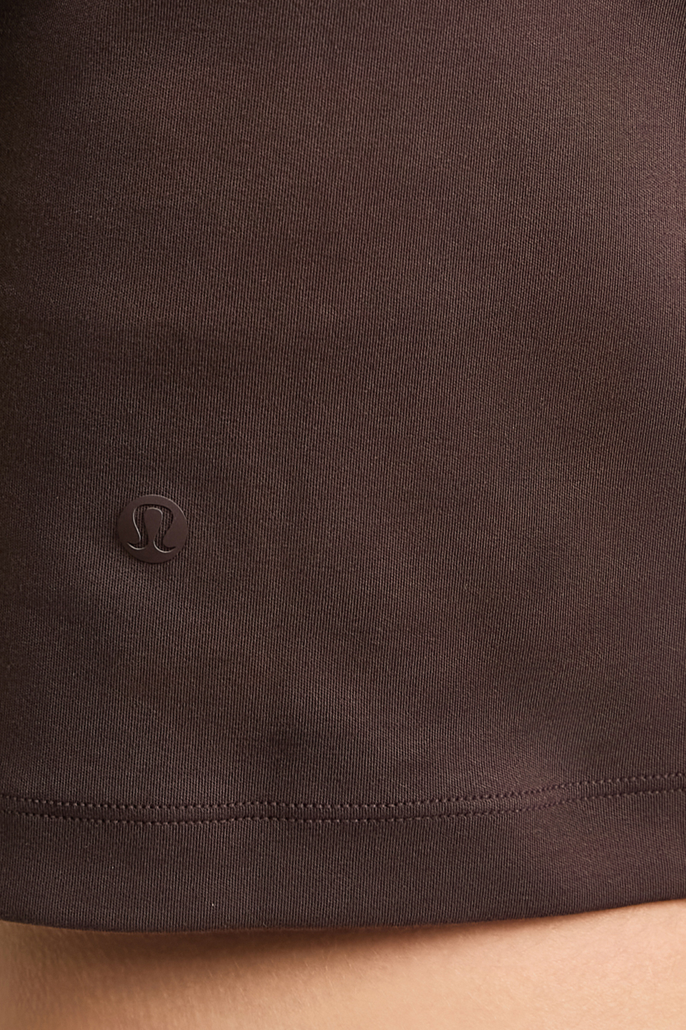 תמונת תקריב דוגמן של Stretch Cotton Long-Sleeve Polo Shirt