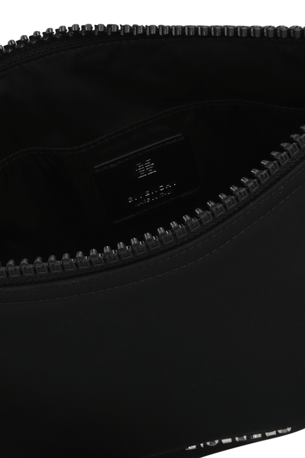 תמונת פנים של תיק קלאץ' GIVENCHY
