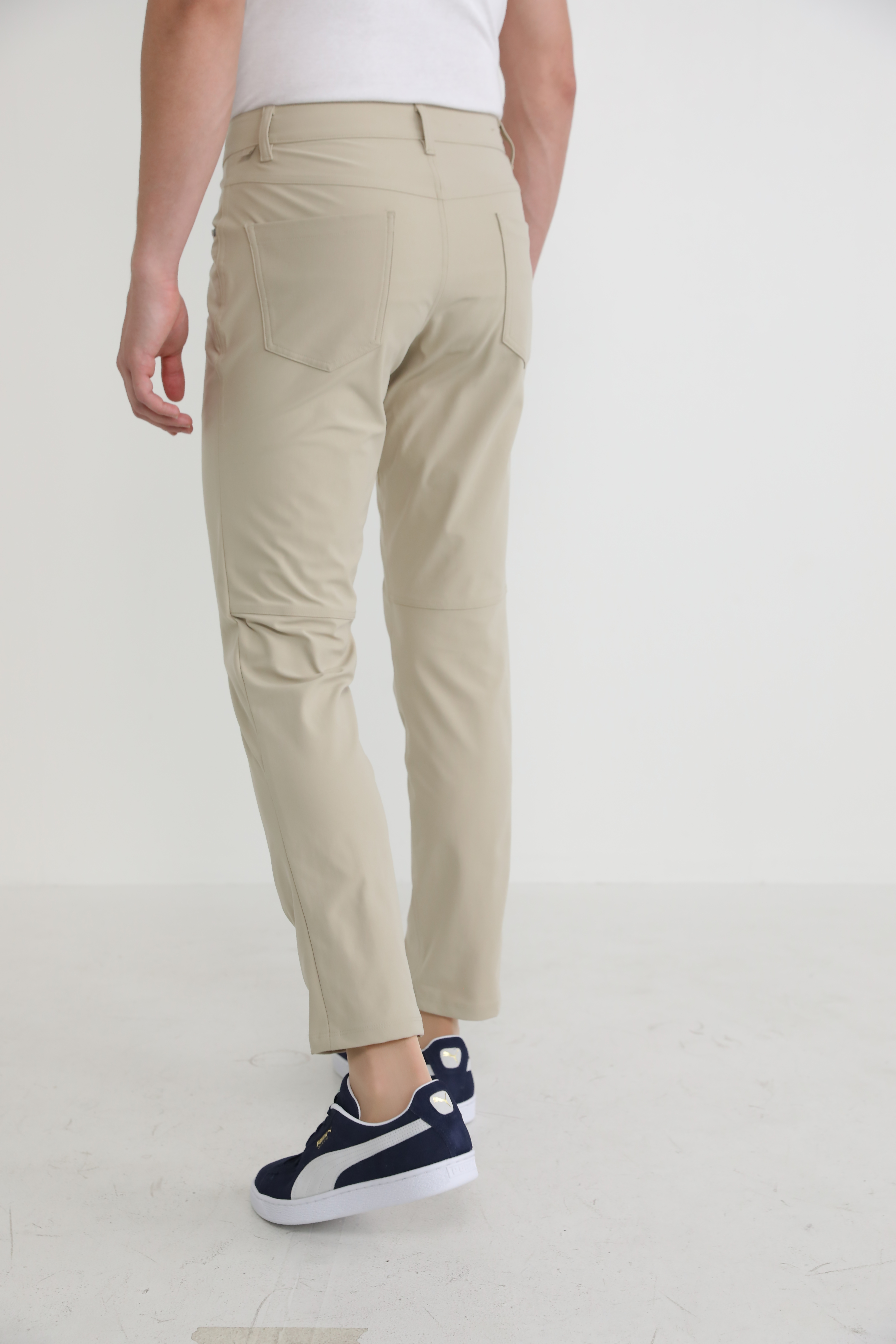 תמונת דוגמן אחורית של ABC Pant Classic 30"L LULULEMON