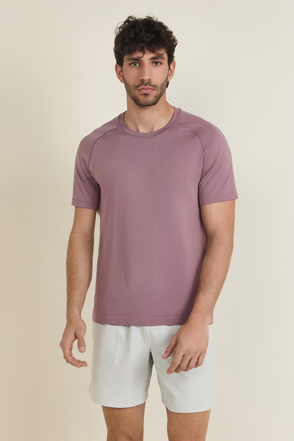 תמונת דוגמן קידמית של Metal Vent Tech Short-Sleeve Shirt LULULEMON