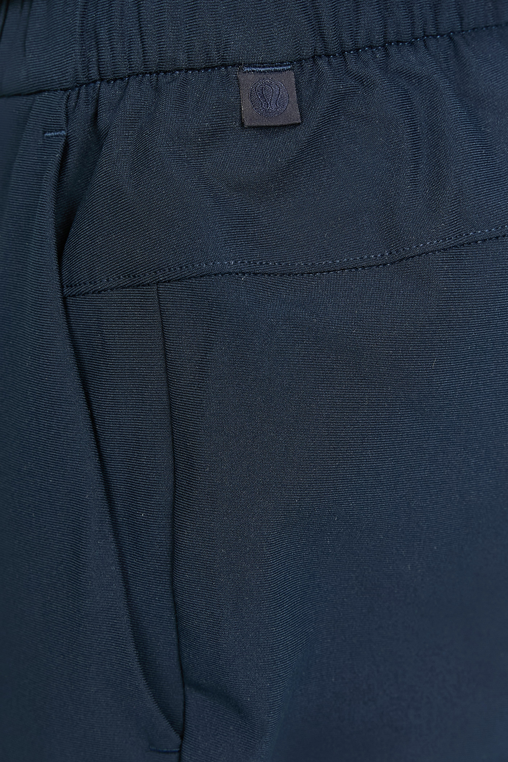 תמונת תקריב דוגמן של ABC Warpstreme™ Pull-On Pant