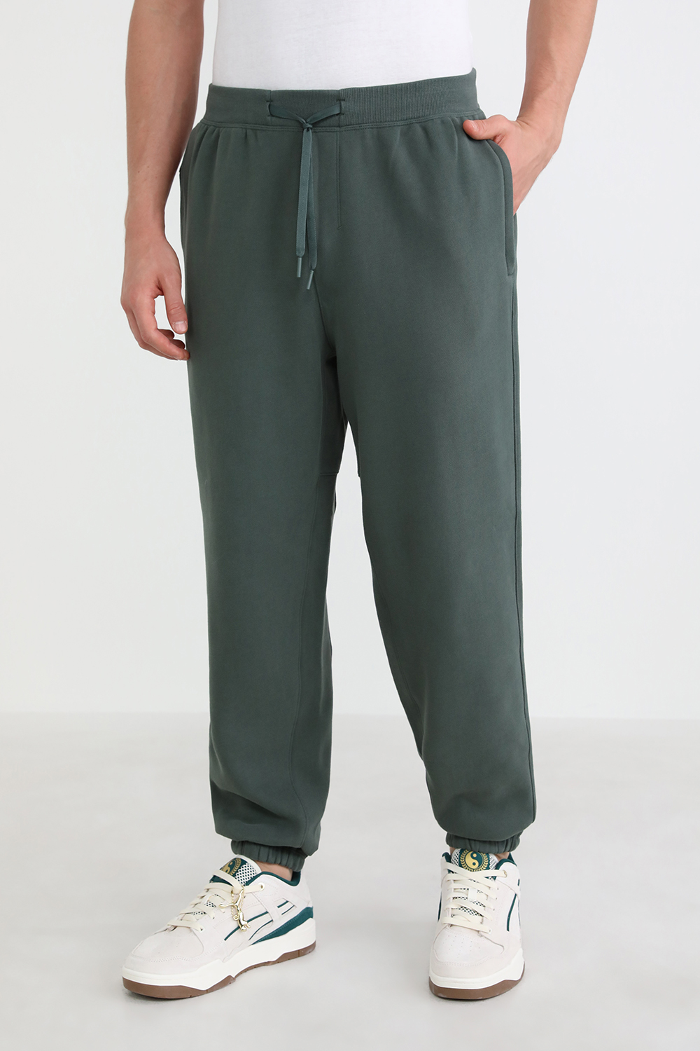 תמונת דוגמן קידמית של Steady State Jogger