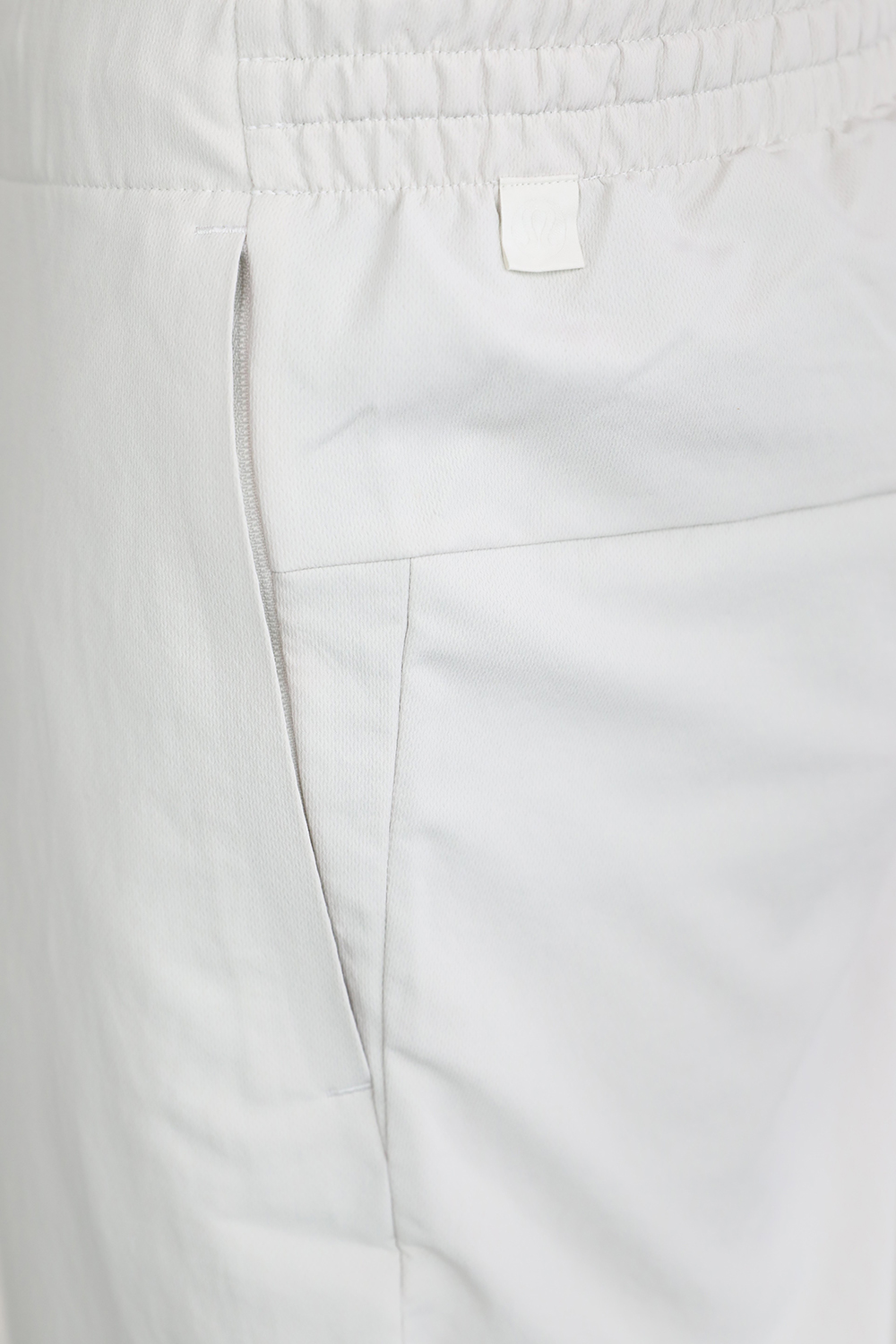 תמונת תקריב דוגמן של New Venture Trouser Pique