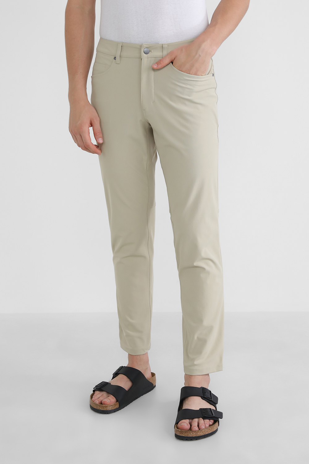 תמונת דוגמן קידמית של ABC Pant Classic 30"L