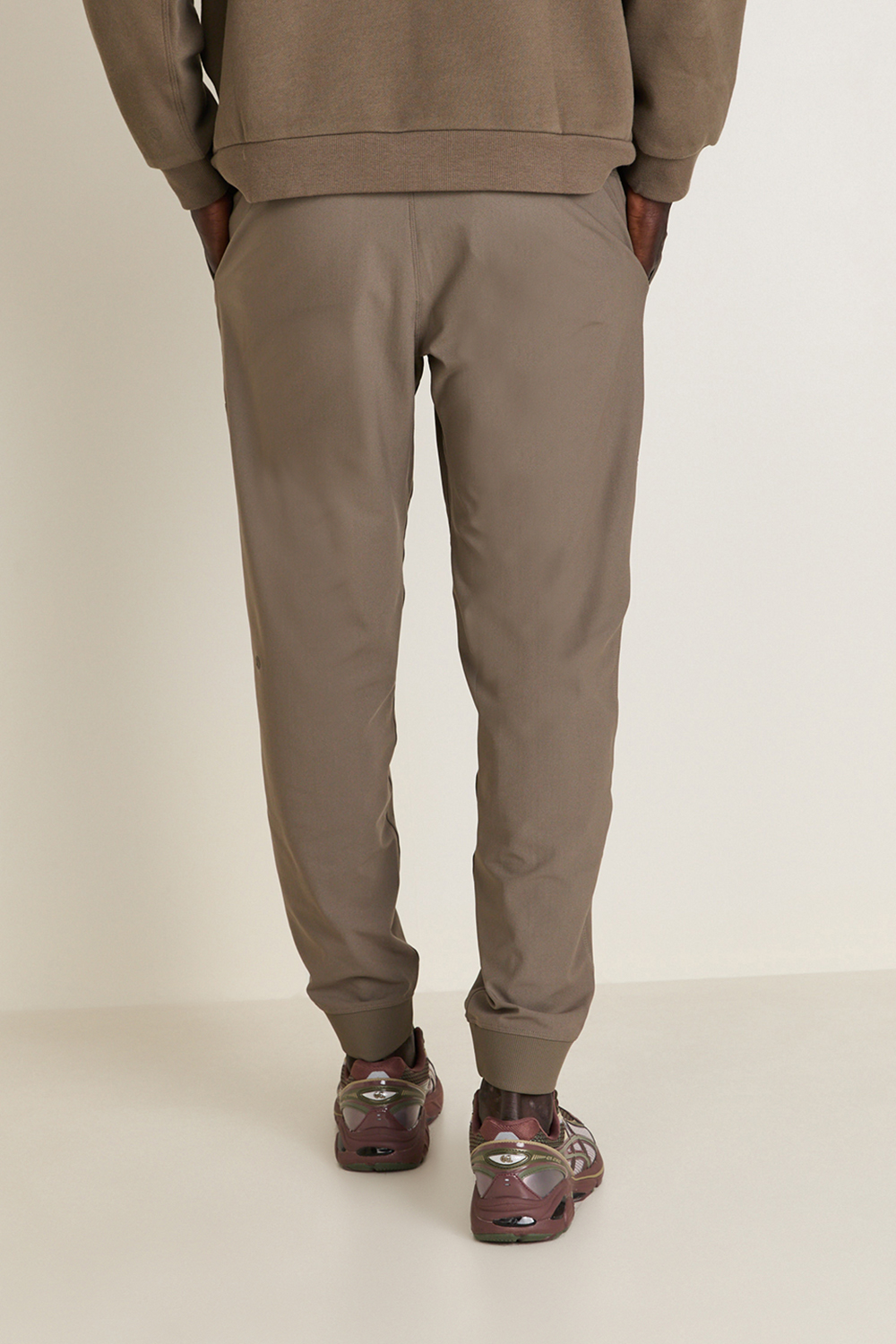 תמונת דוגמן אחורית של ABC Jogger LULULEMON
