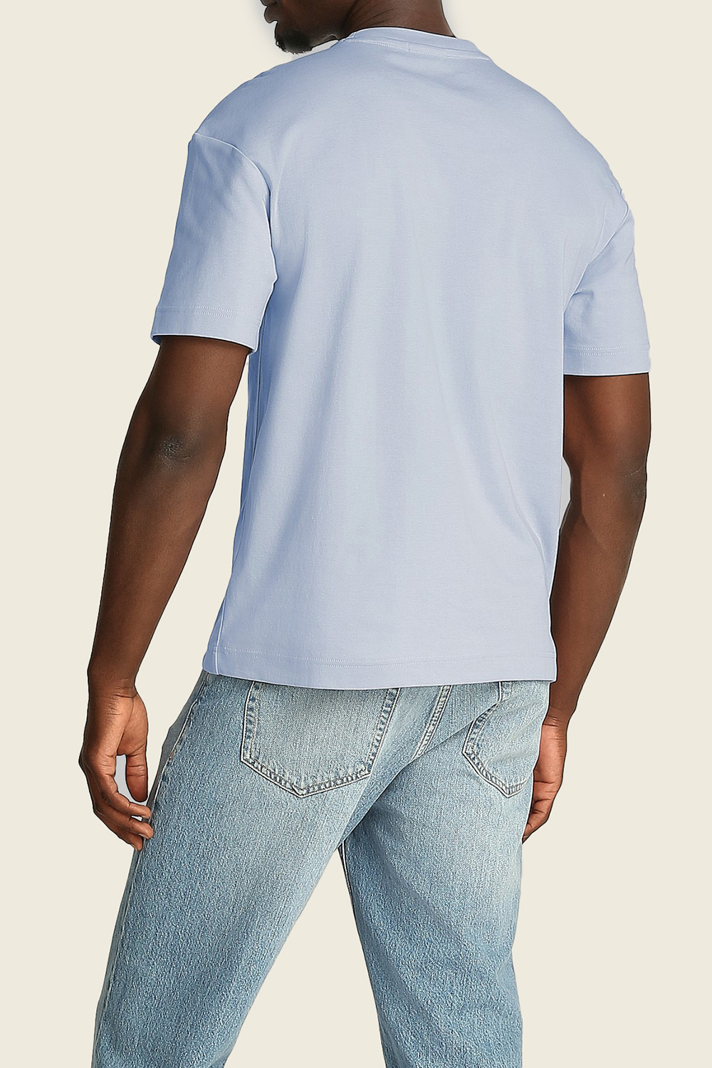תמונת דוגמן אחורית של חולצת טי CALVIN KLEIN