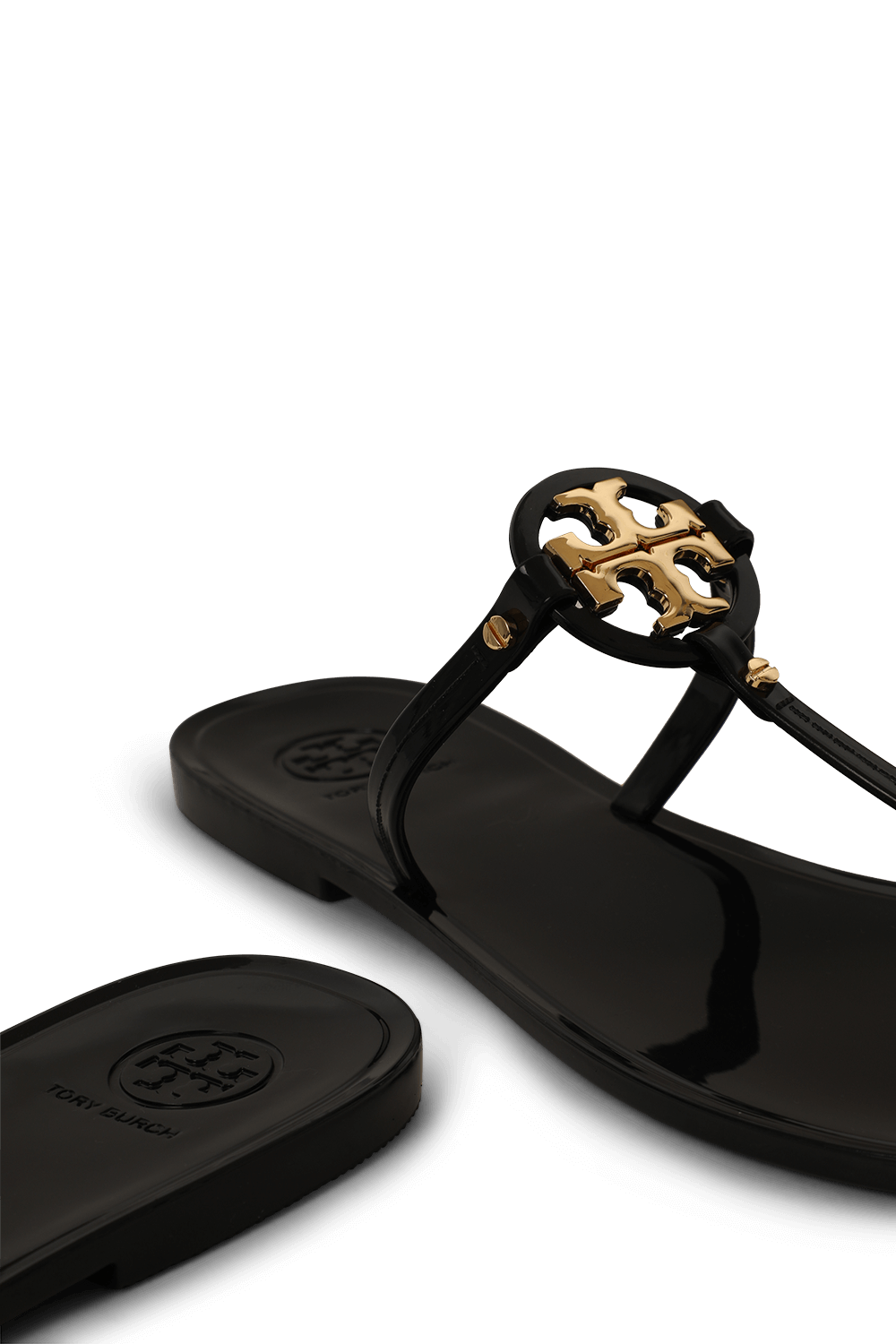 תמונת תקריב של סנדלי מיני מילר TORY BURCH