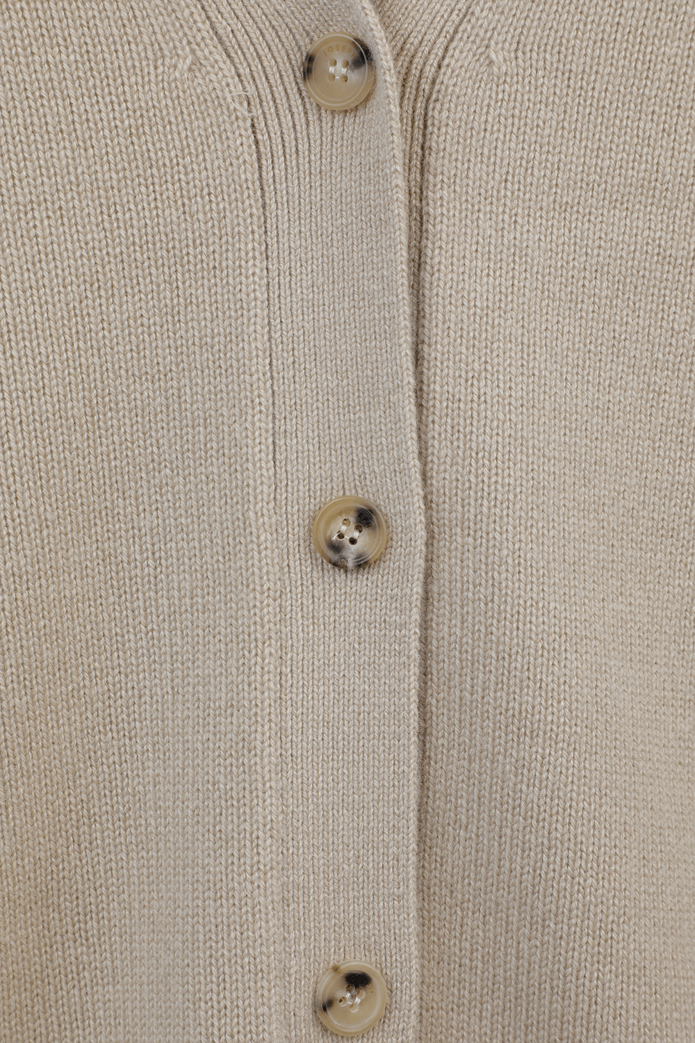 תמונה אחורית של Pure Cashmere Cardigan in Beige