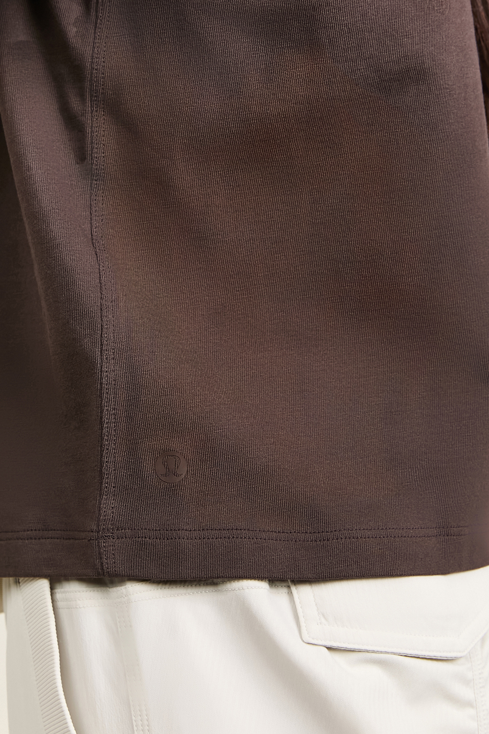 תמונת תקריב דוגמן של Relaxed-Fit Cotton Jersey T-Shirt LULULEMON