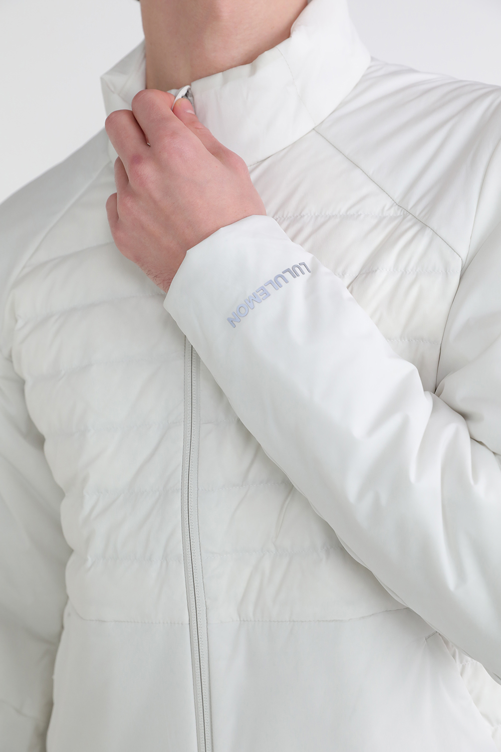 תמונת תקריב דוגמן של Down for It All Jacket