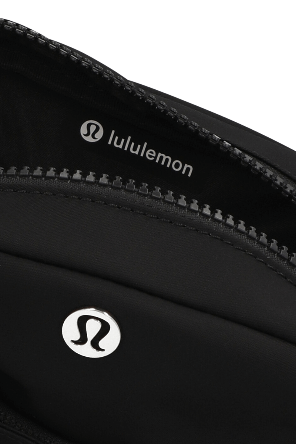 תמונת פנים של City Essentials Pouch Mini LULULEMON