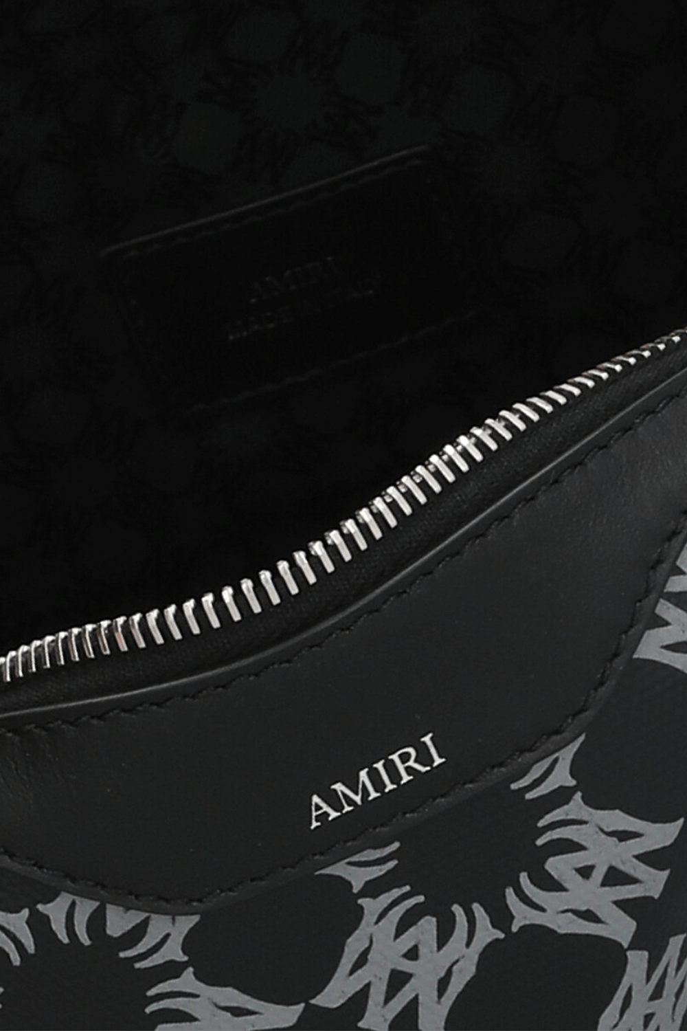 תמונת פנים של תיק רחצה AMIRI