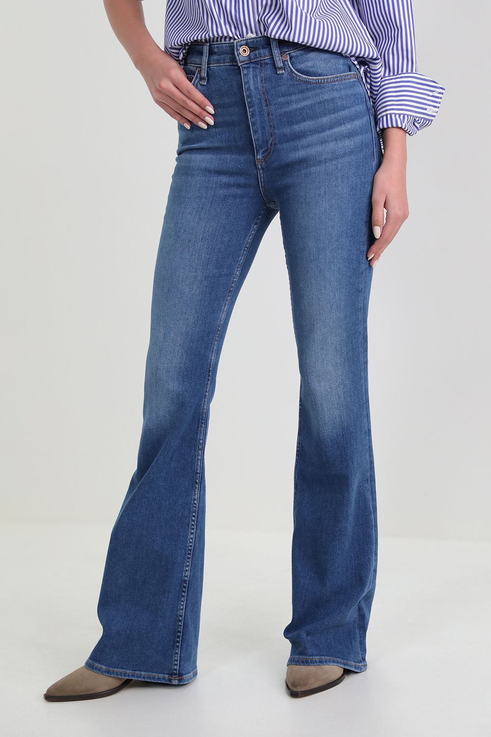 תמונת דוגמן קידמית של ג'ינס קייסי RAG & BONE