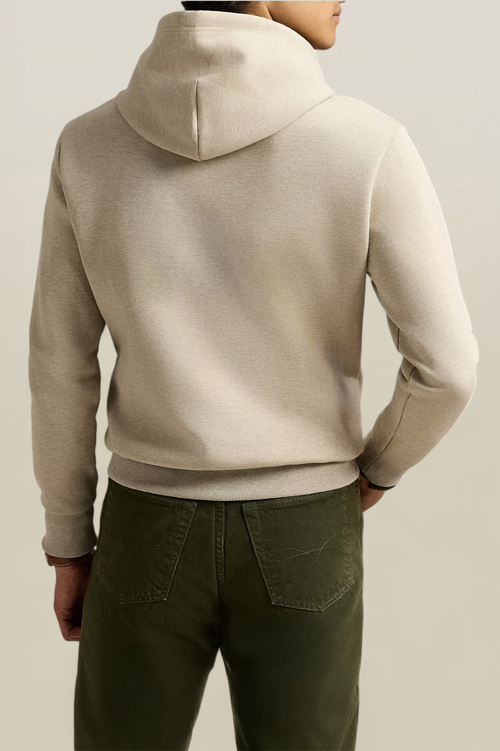 תמונת דוגמן אחורית של סווטשירט קפוצ'ון POLO RALPH LAUREN